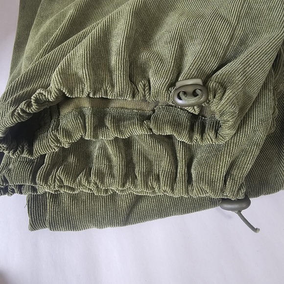 Urban Renewal Pants Size S Green Corduroy Sweatpants Elastic Drawstring Waist - Picture 10 of 12